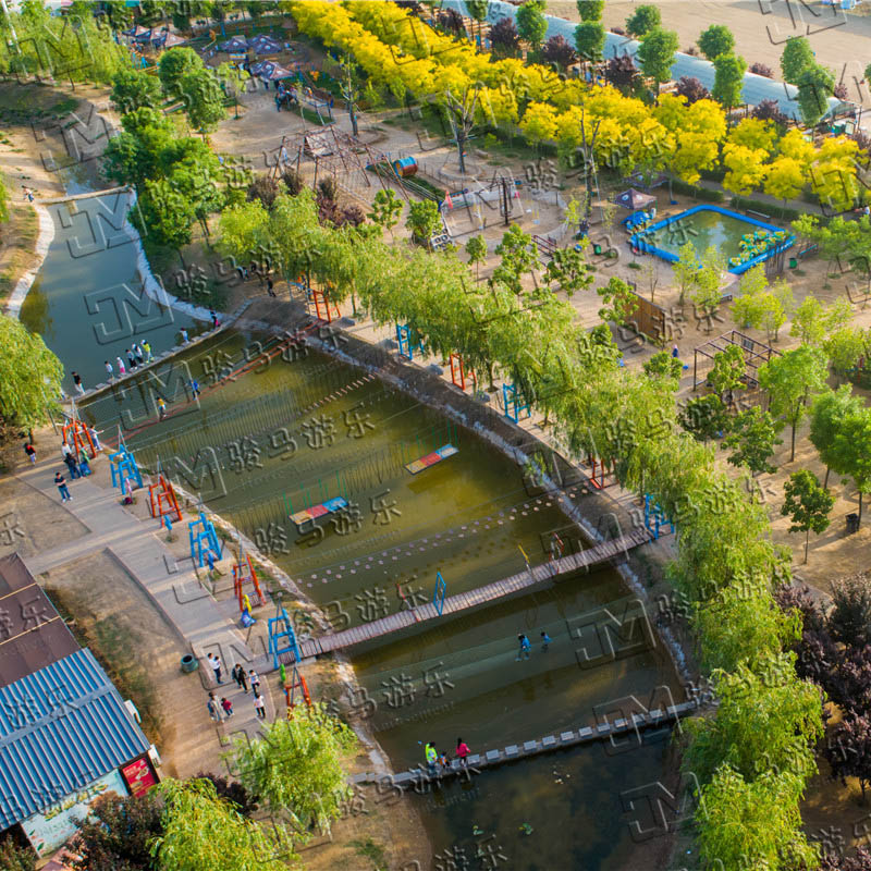 體能樂園